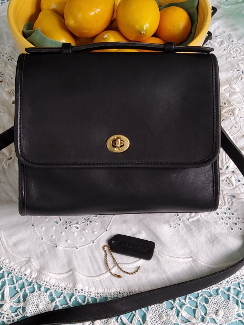 Vintage Coach Court in Black 9870